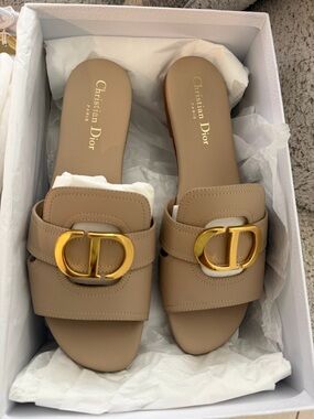 Dior 30 montaigne sandals Gold CD